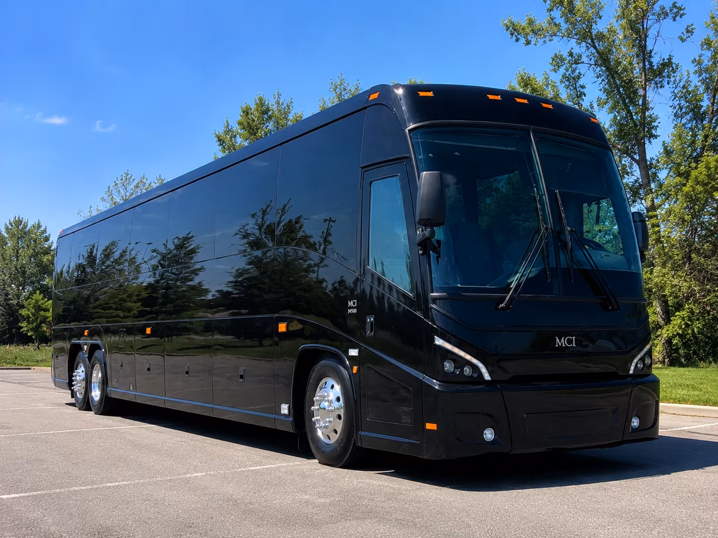 book group transportation for your next airport transfer 4