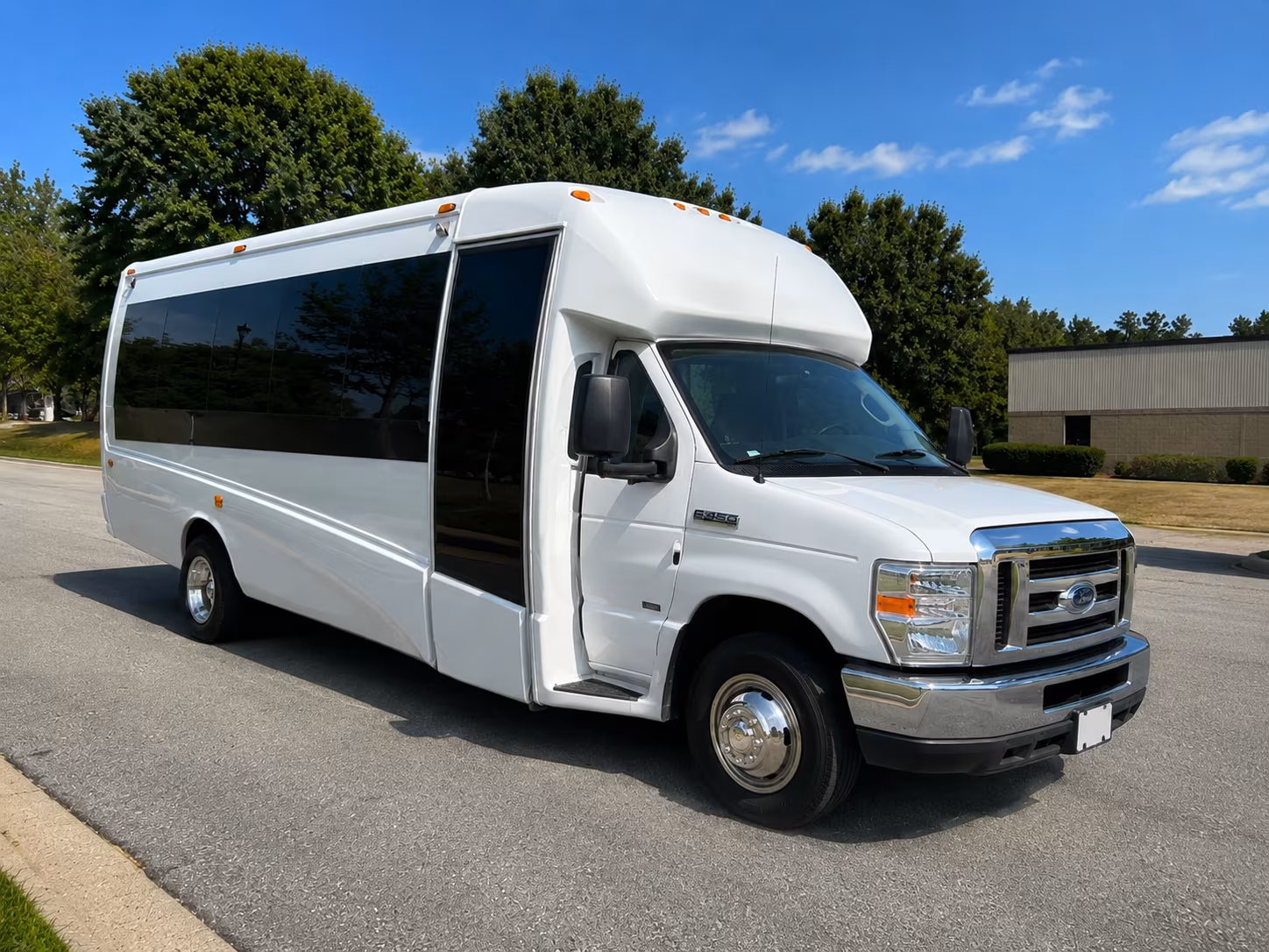 book group transportation for your next airport transfer 5