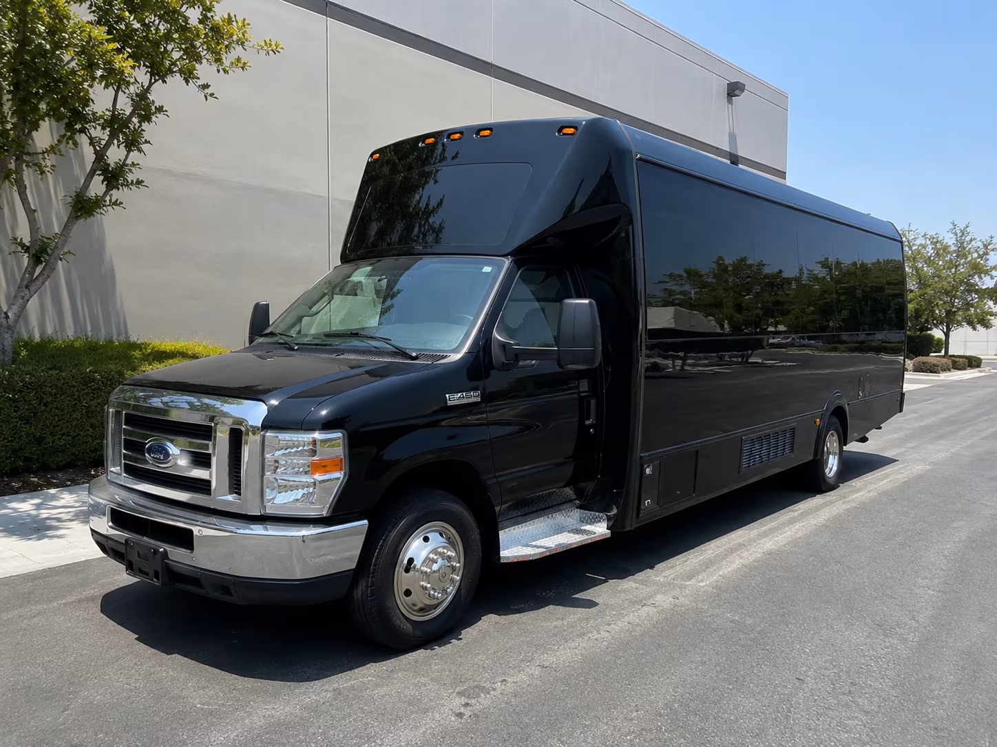 lansing prom party bus rental