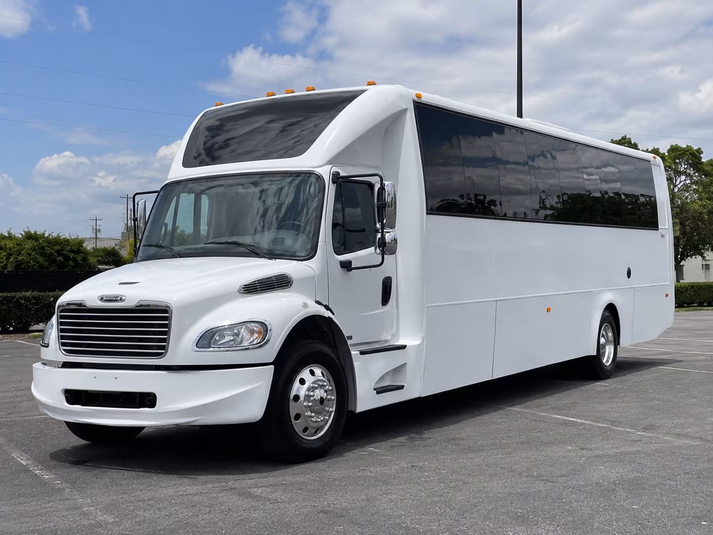 sweet 16 and quinceanera party buses for lansing celebrations